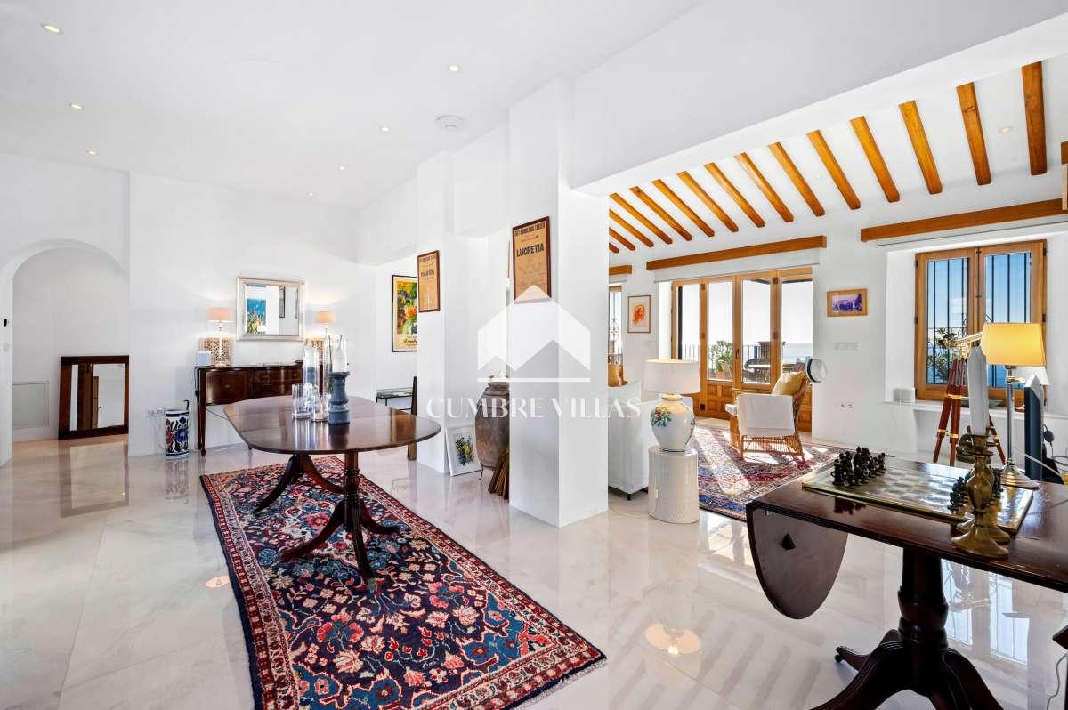 Villa for Sale in Almuñécar