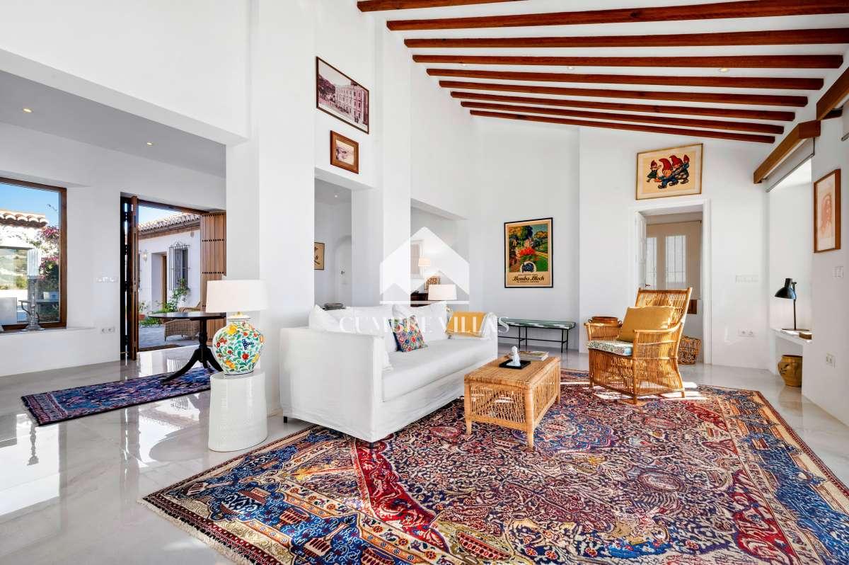 Villa for Sale in Almuñécar