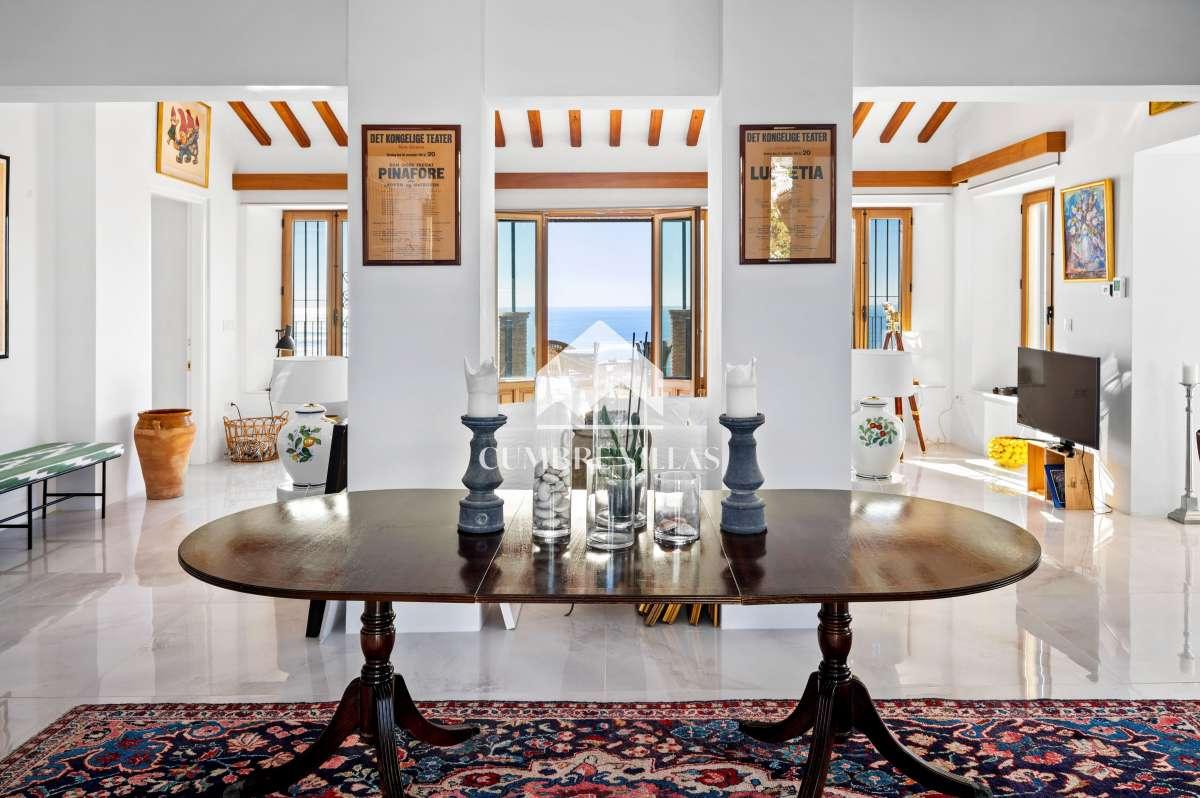 Villa for Sale in Almuñécar