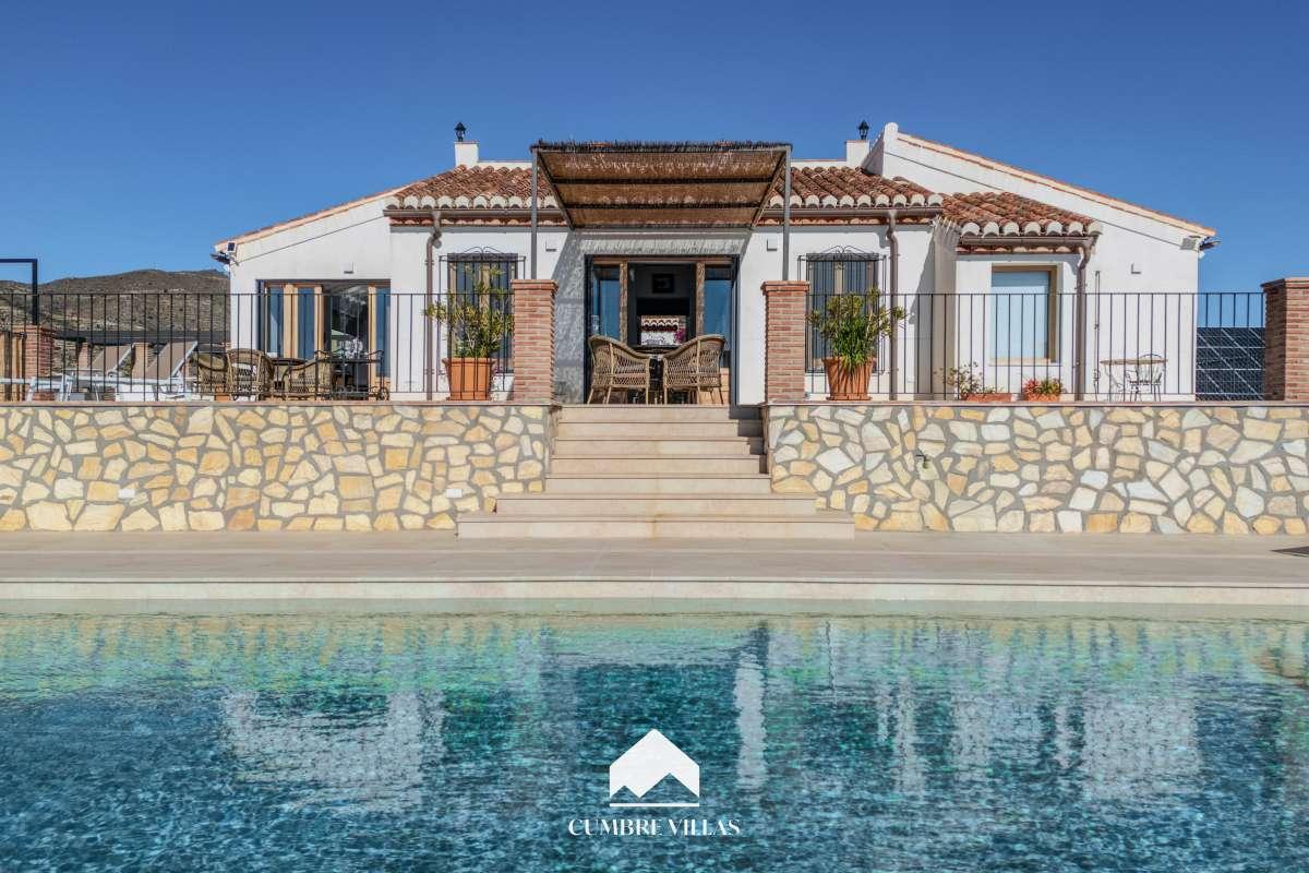Villa for Sale in Almuñécar