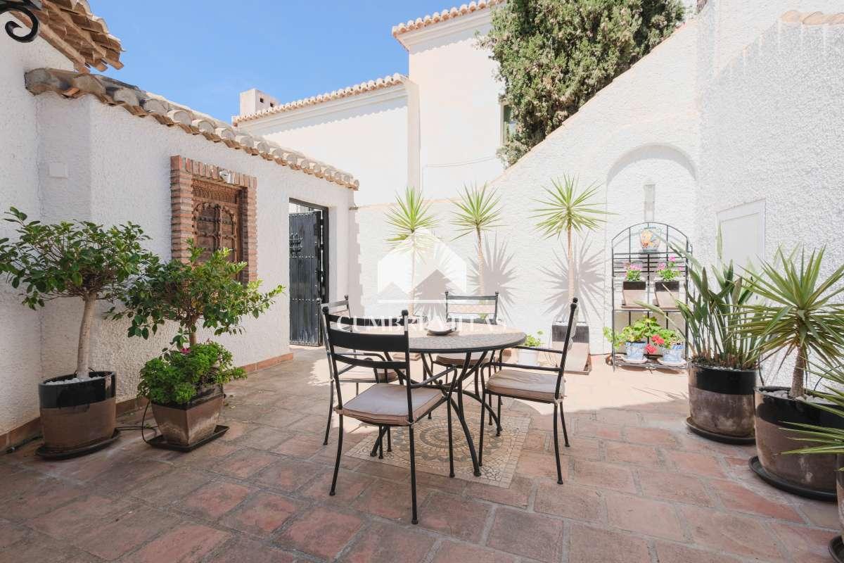 Villa for Sale in Salobreña