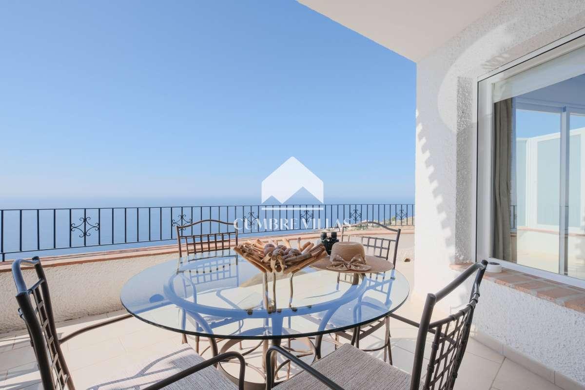 Villa for Sale in Salobreña