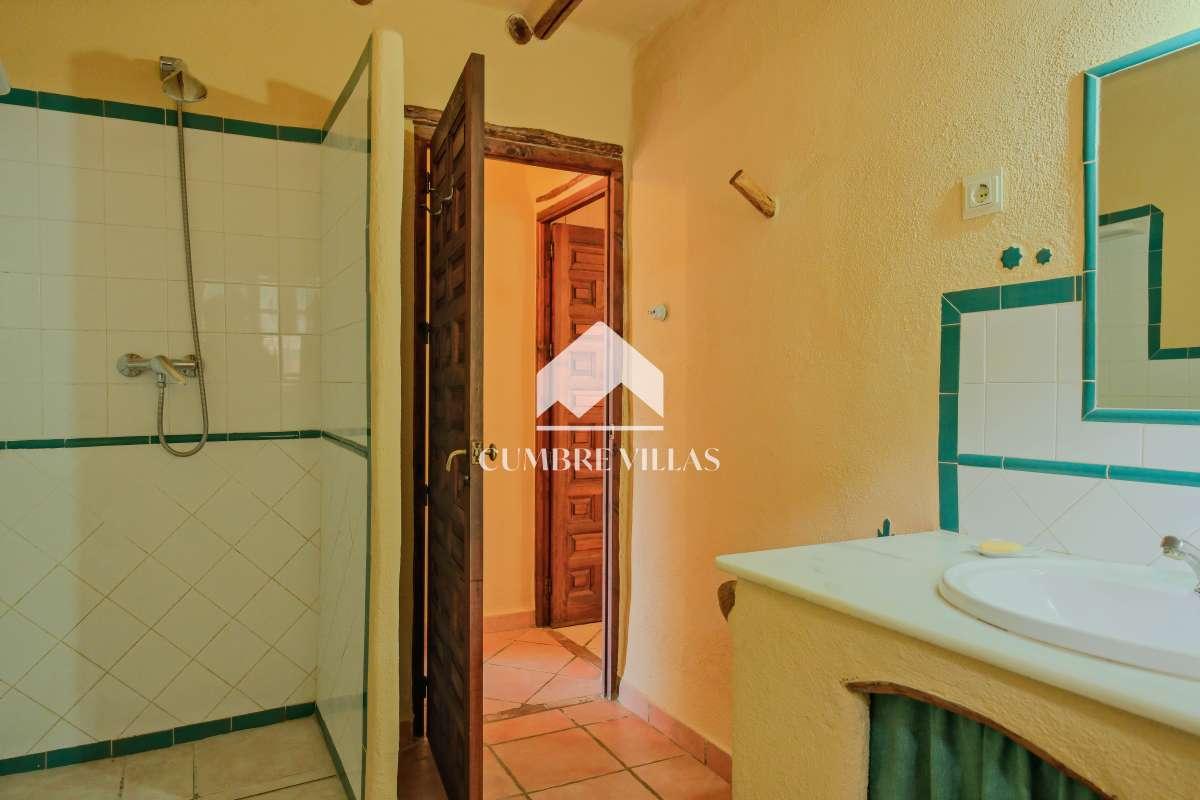 House for Sale in Órgiva