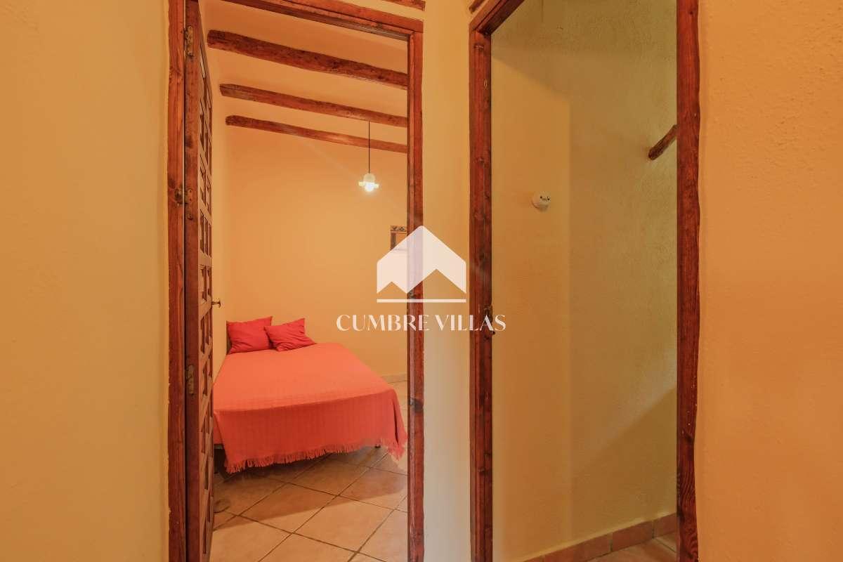 House for Sale in Órgiva