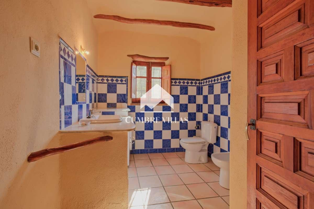 House for Sale in Órgiva