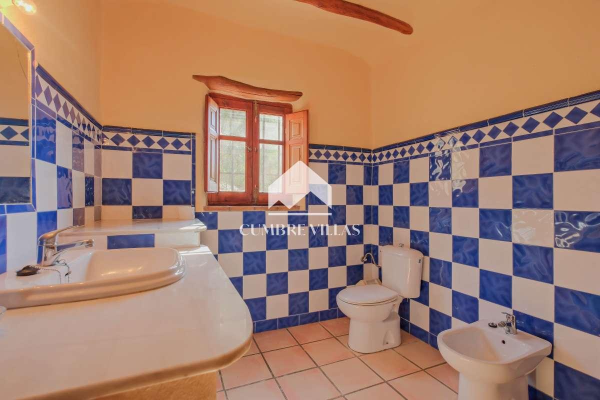 House for Sale in Órgiva