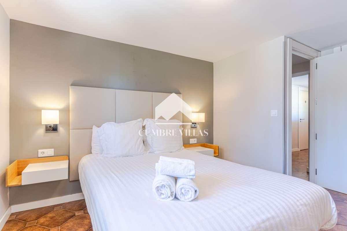 Villa for Sale in Gójar