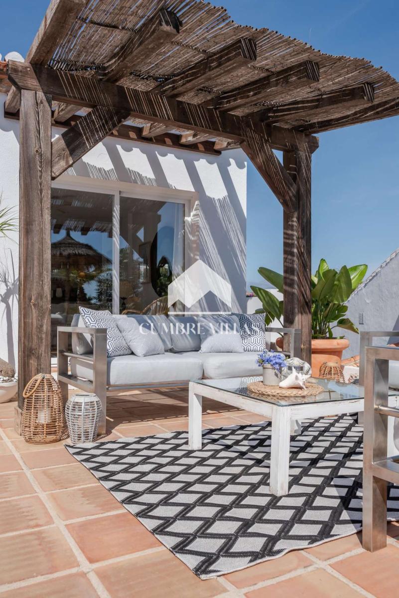 Villa for Sale in Salobreña