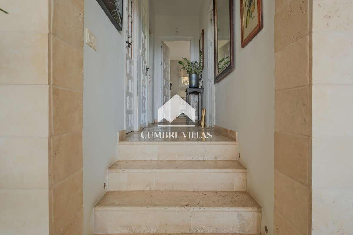 Villa for Sale in Salobreña