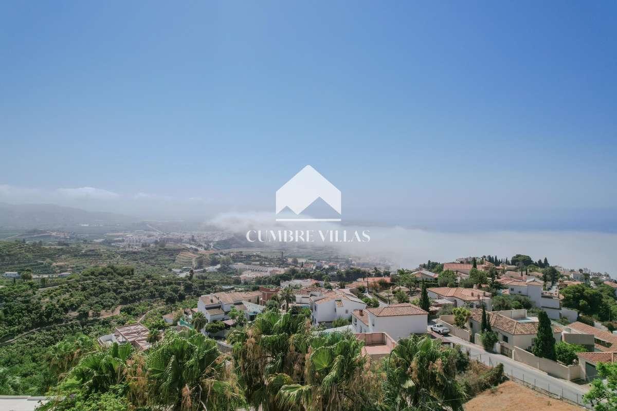 Villa for Sale in Salobreña