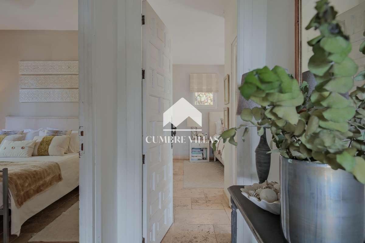 Villa for Sale in Salobreña
