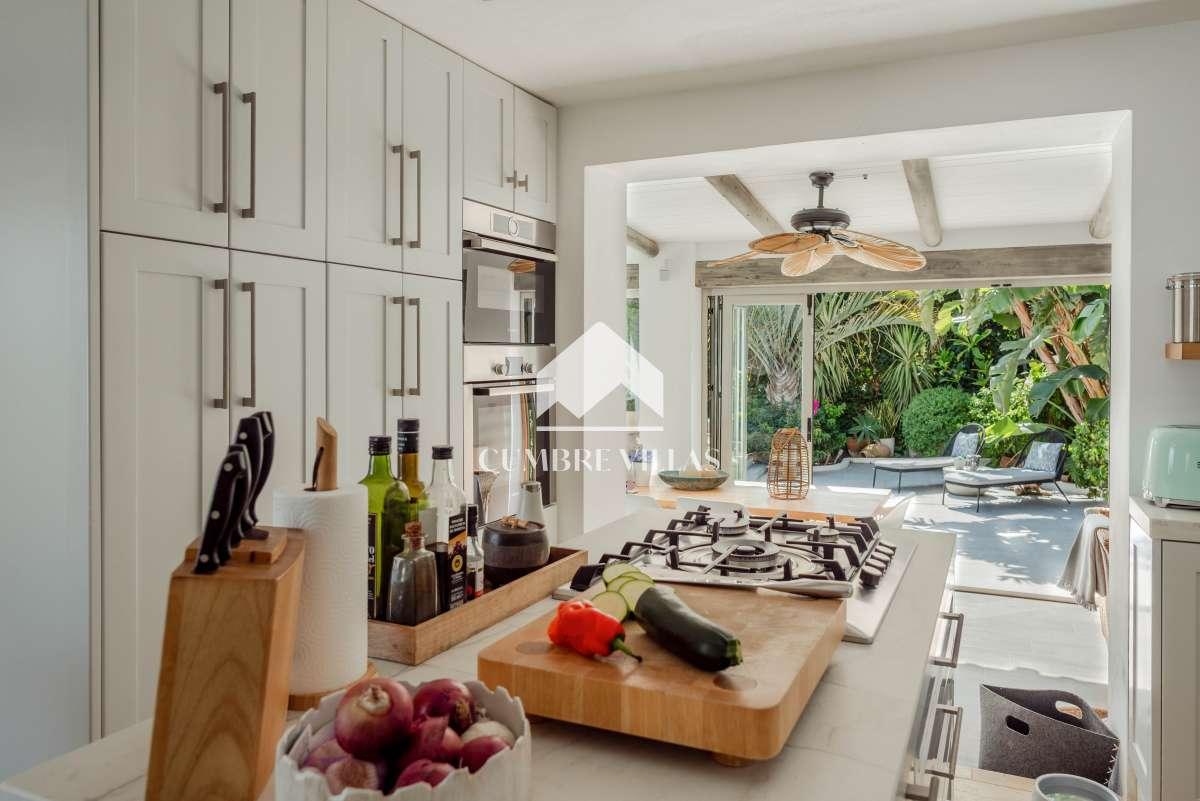 Villa for Sale in Salobreña