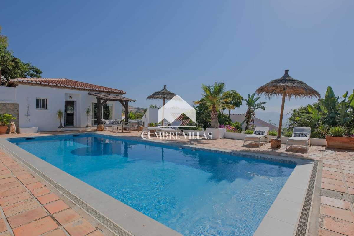 Villa for Sale in Salobreña
