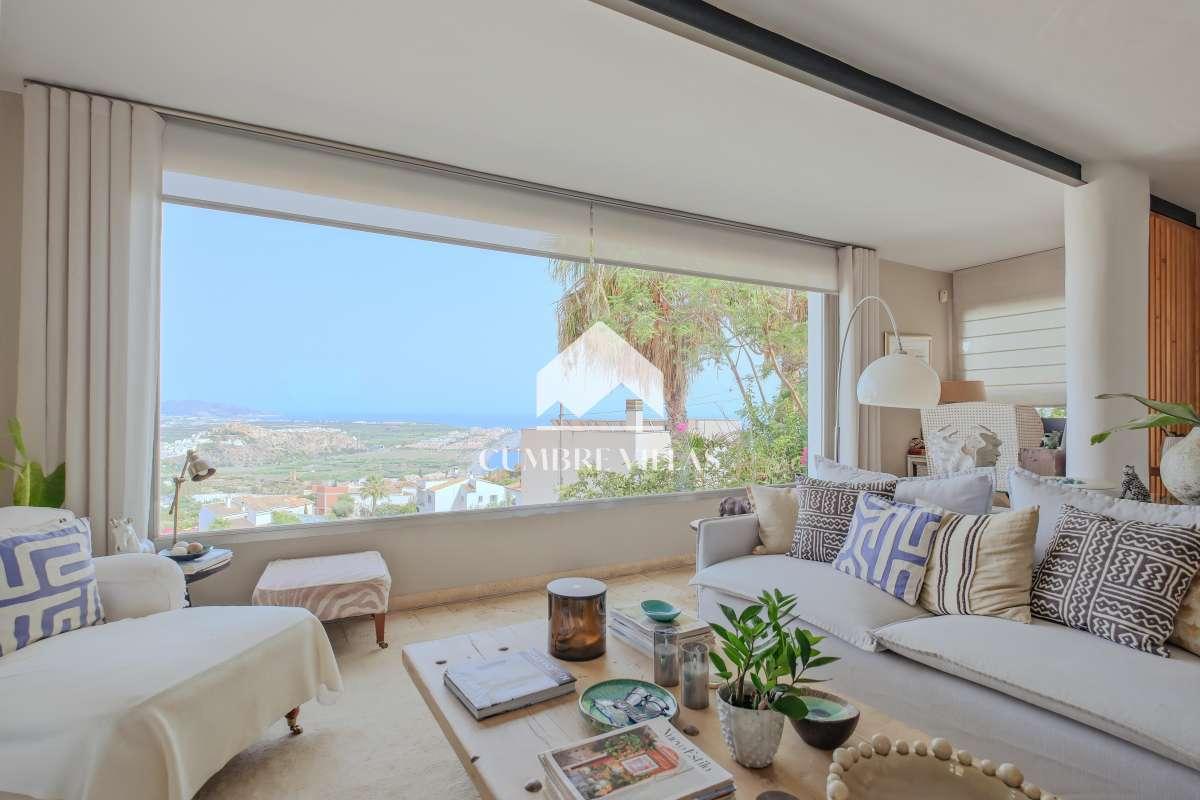 Villa for Sale in Salobreña