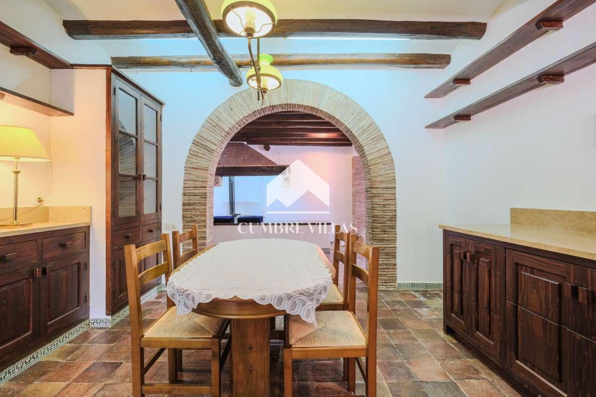 Villa for Sale in Sant Pere de Ribes