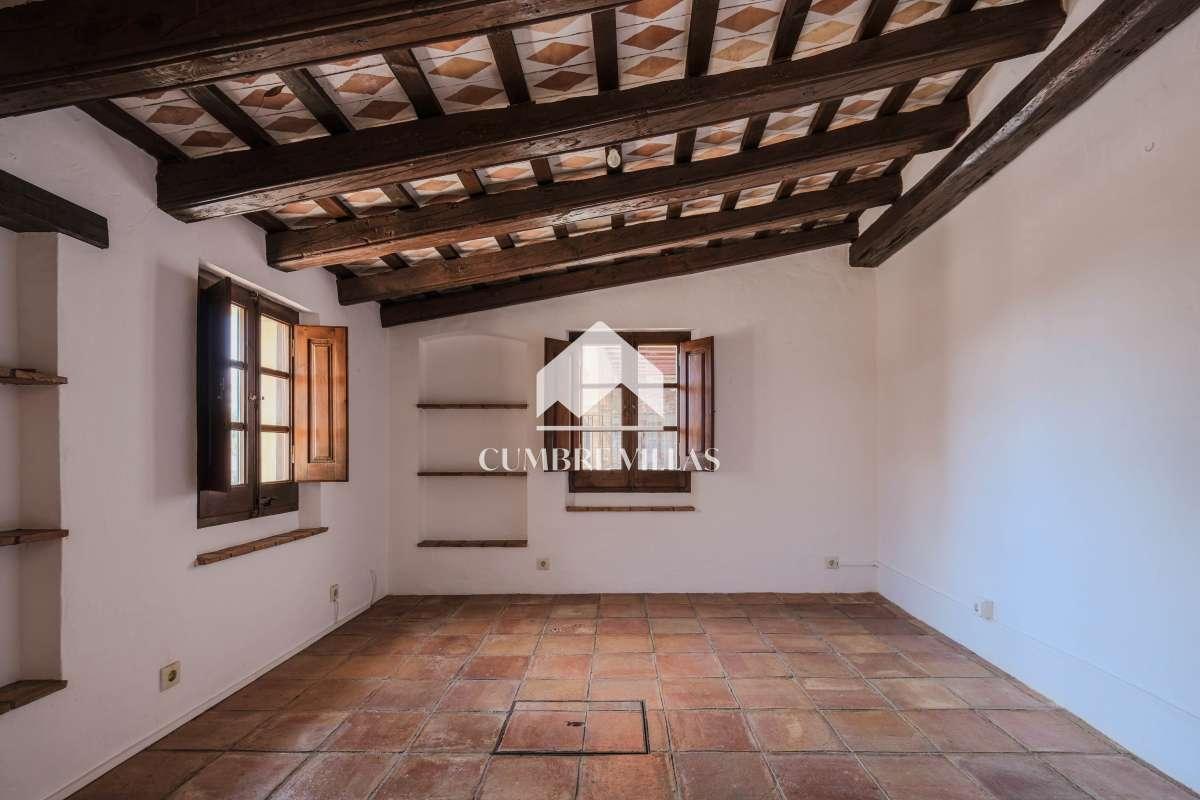 Villa for Sale in Sant Pere de Ribes