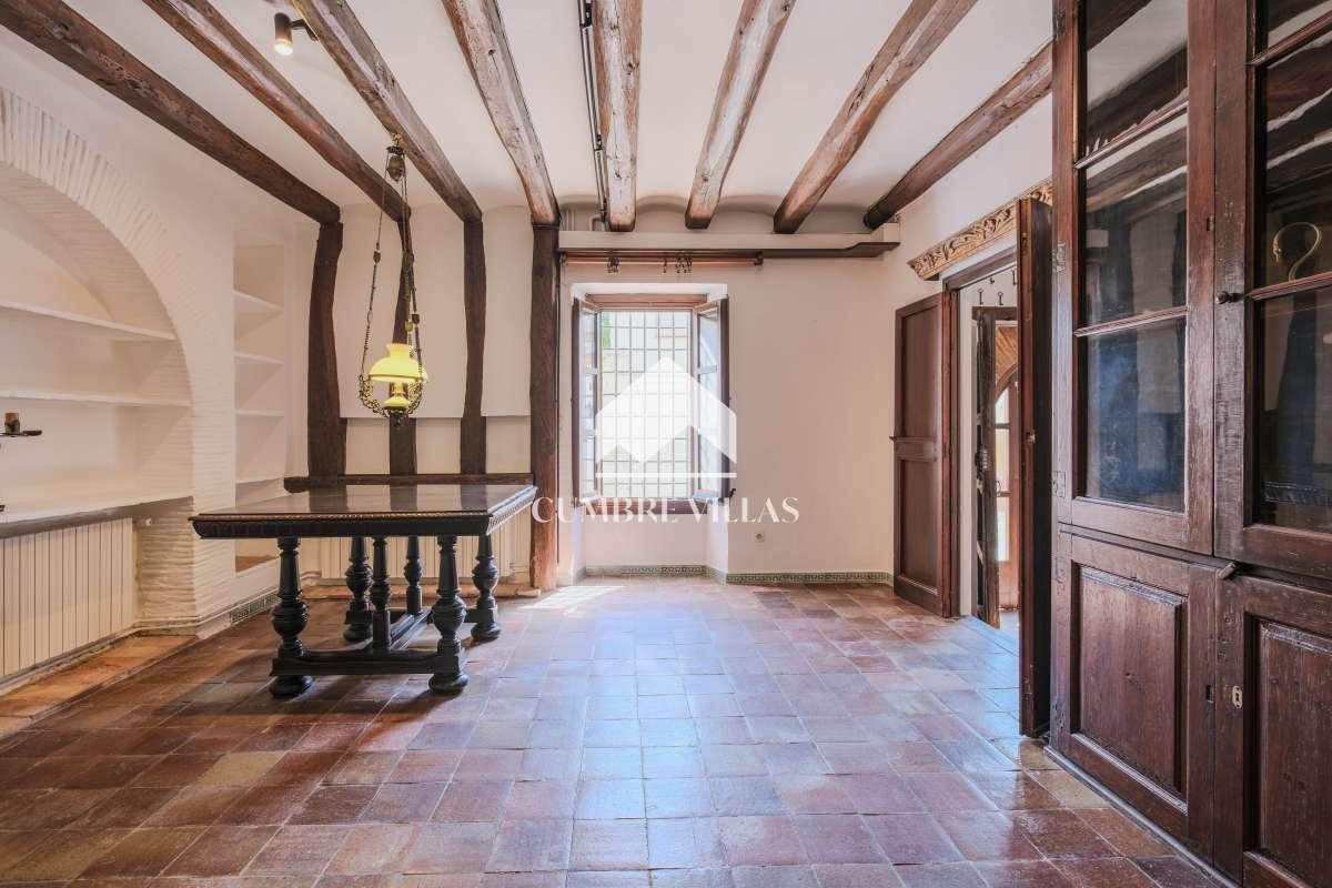 Villa for Sale in Sant Pere de Ribes