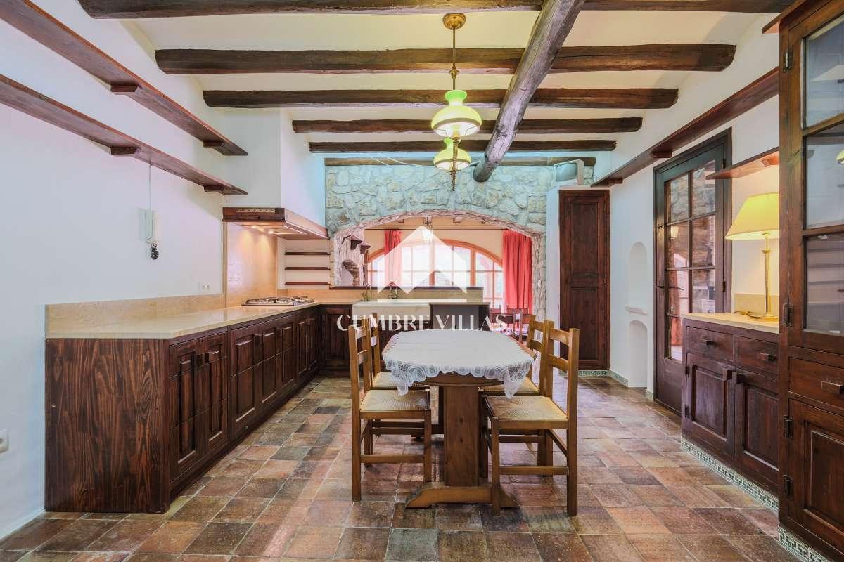 Villa for Sale in Sant Pere de Ribes