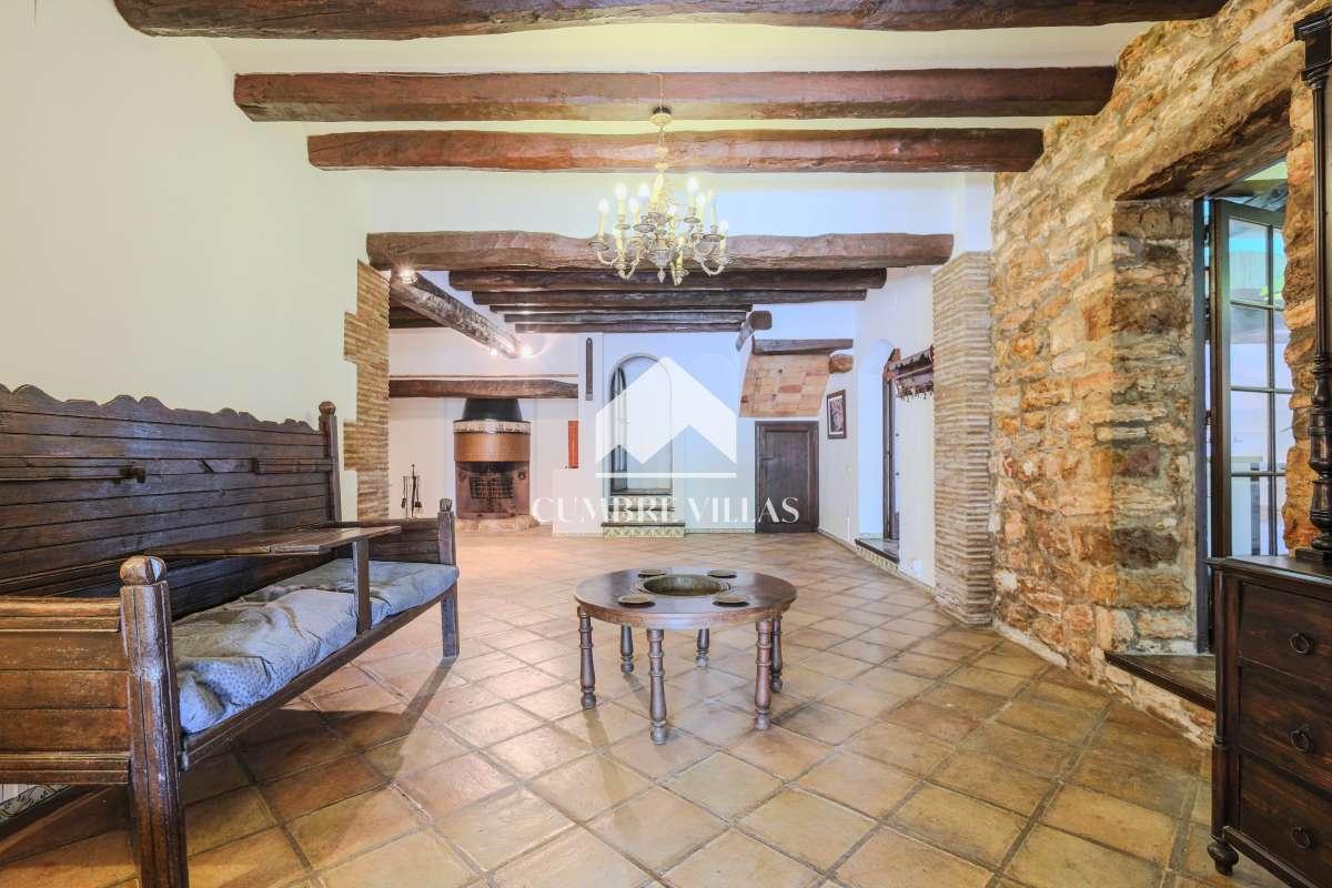 Villa for Sale in Sant Pere de Ribes