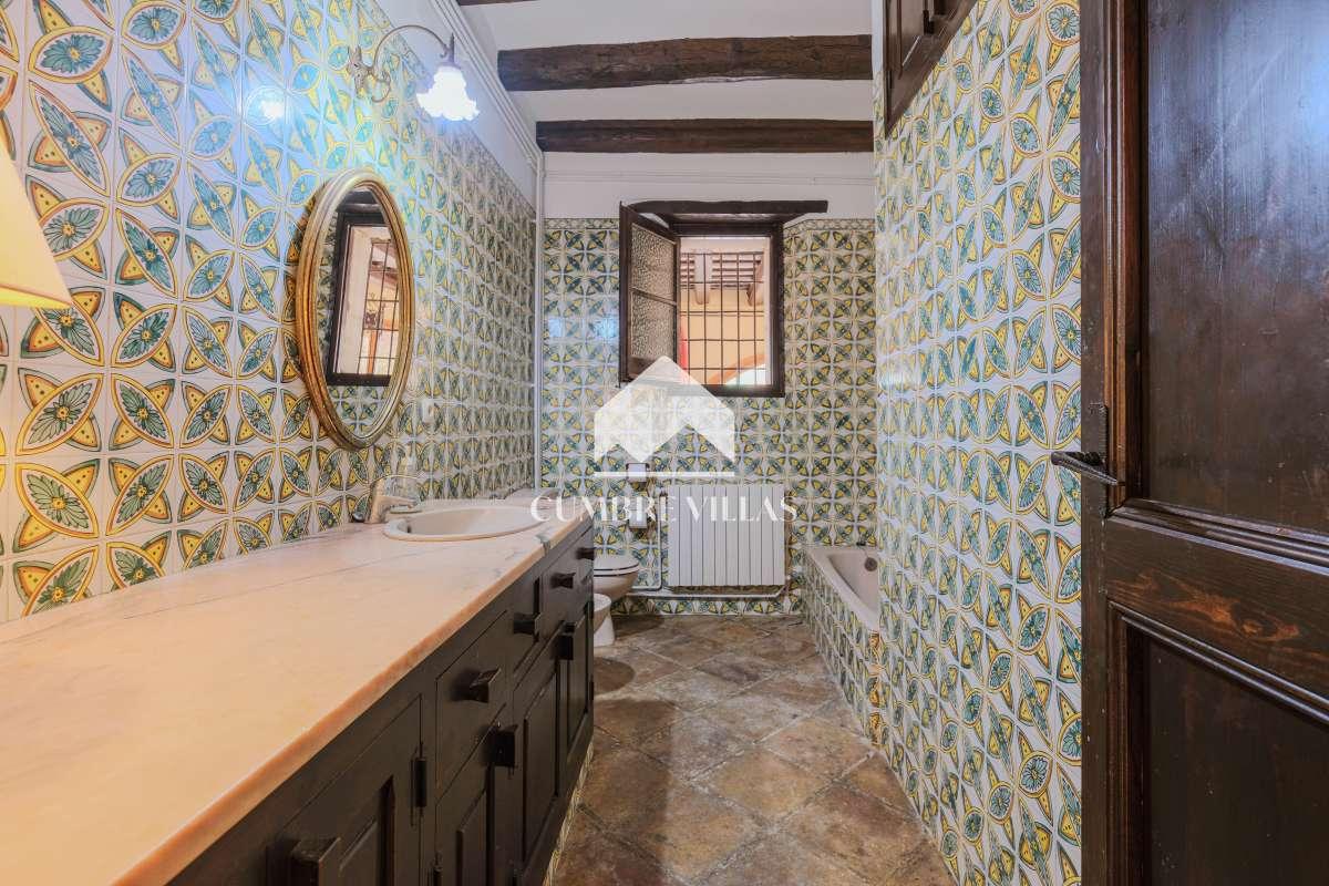 Villa for Sale in Sant Pere de Ribes
