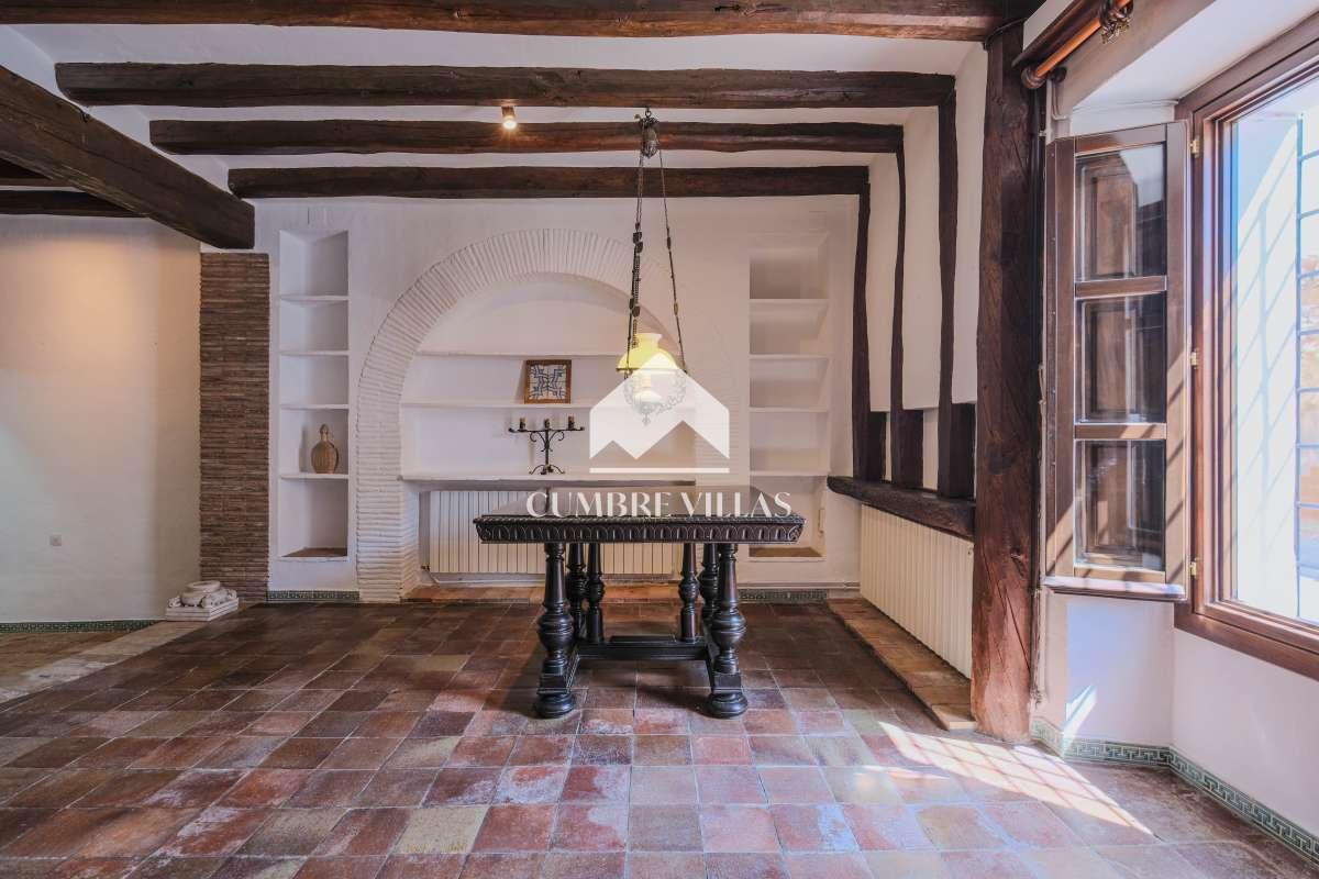 Villa for Sale in Sant Pere de Ribes