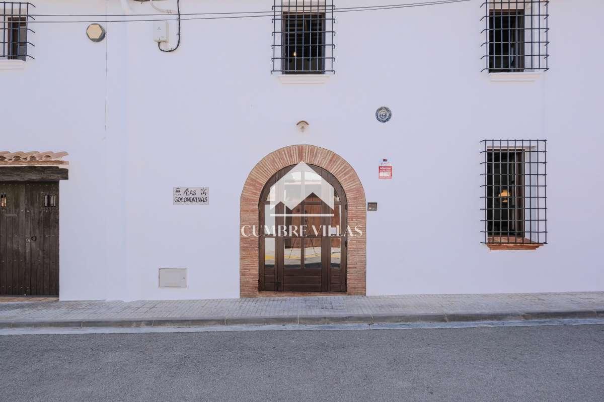 Villa for Sale in Sant Pere de Ribes