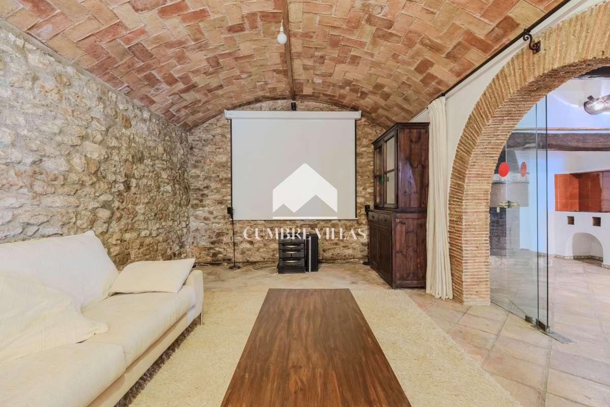 Villa for Sale in Sant Pere de Ribes