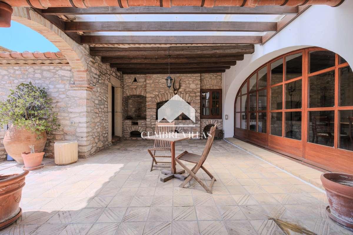 Villa for Sale in Sant Pere de Ribes