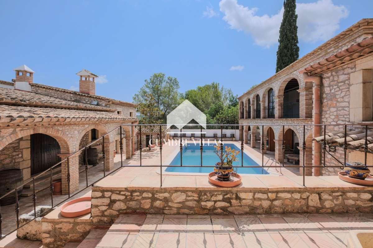 Villa for Sale in Sant Pere de Ribes
