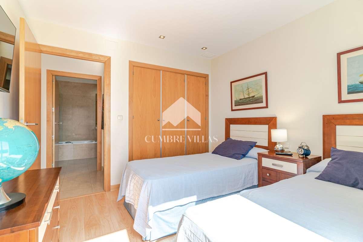 Villa for Sale in Almuñécar
