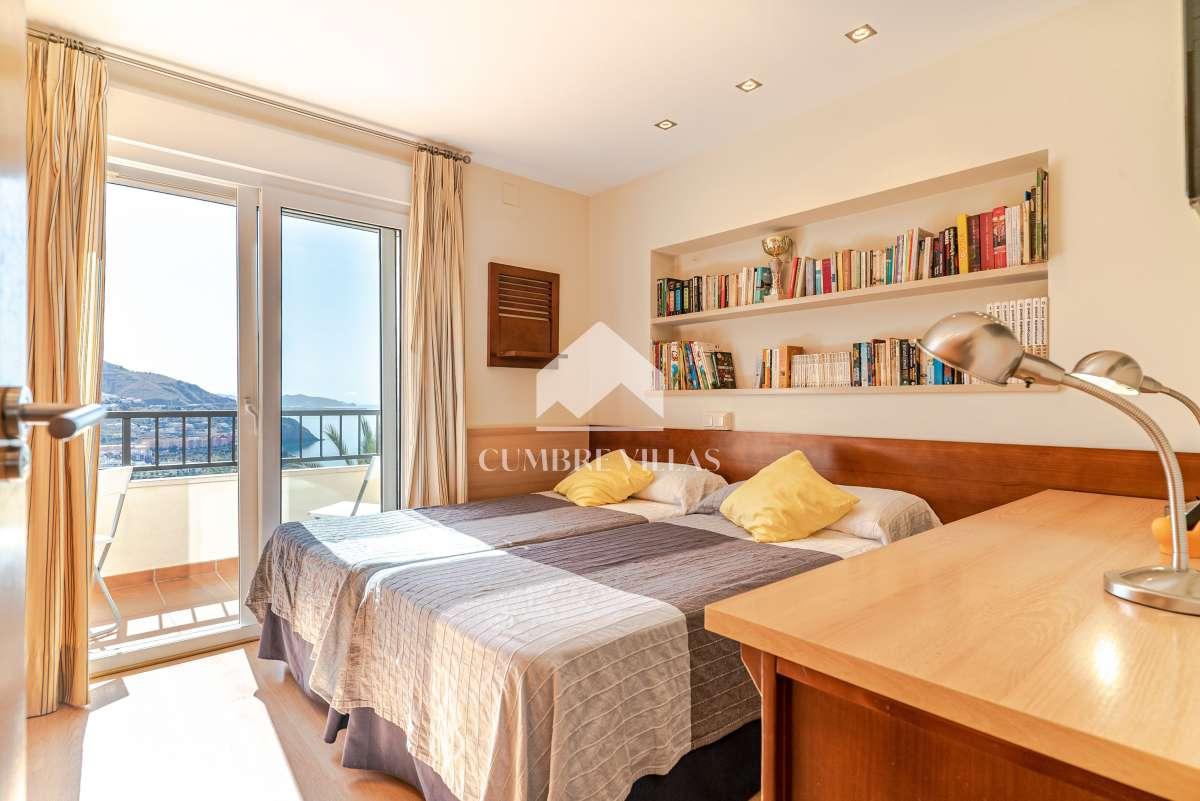 Villa for Sale in Almuñécar