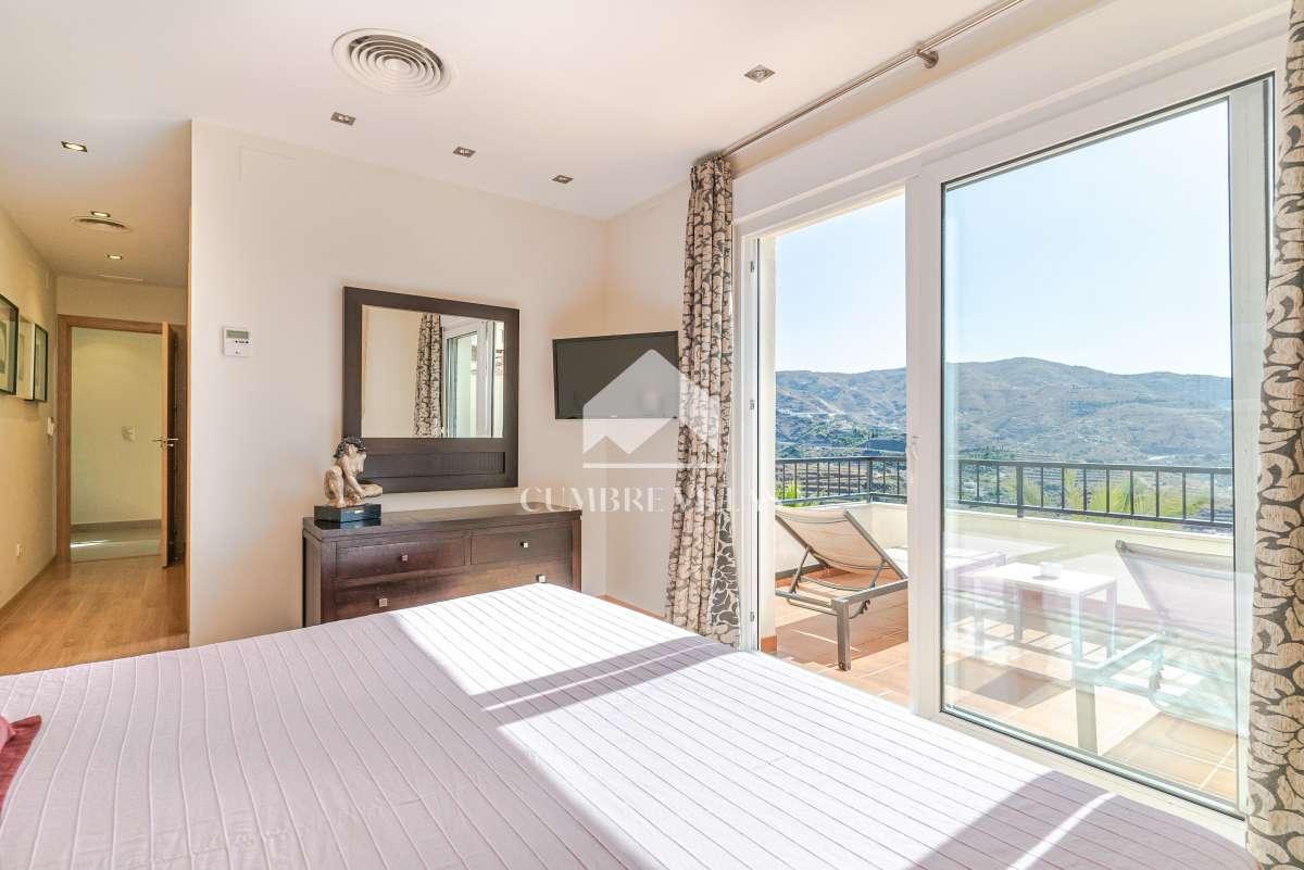 Villa for Sale in Almuñécar