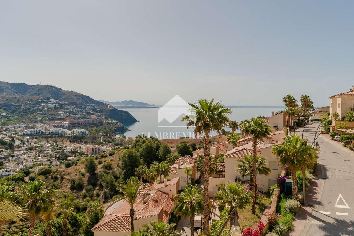 Villa for Sale in Almuñécar