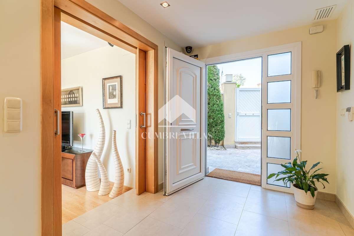 Villa for Sale in Almuñécar