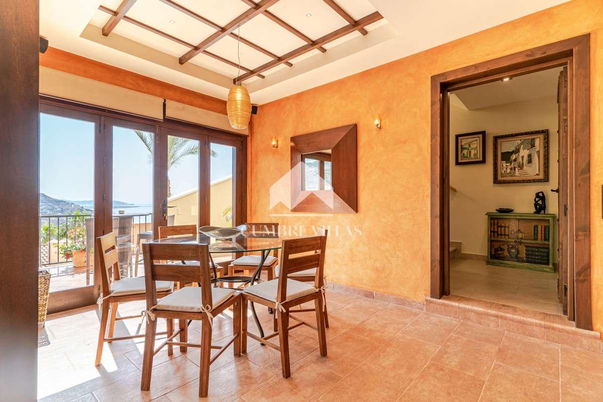 Villa for Sale in Almuñécar