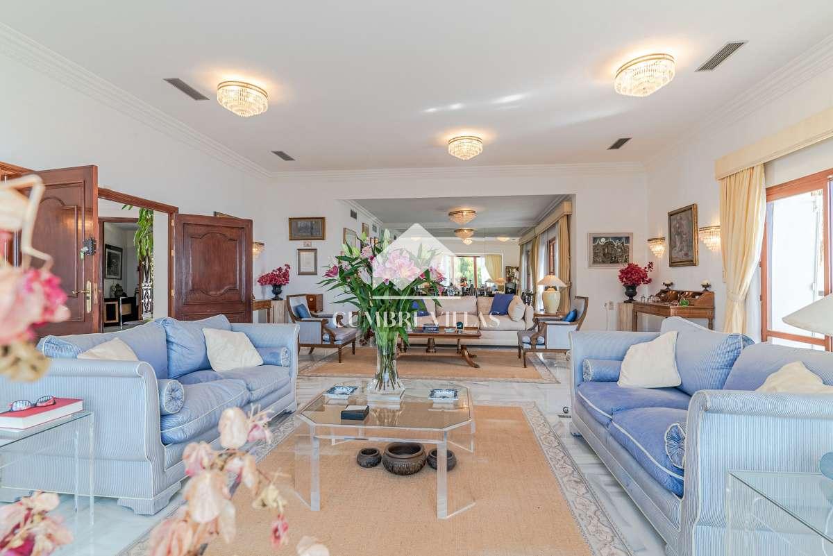 Villa for Sale in Salobreña