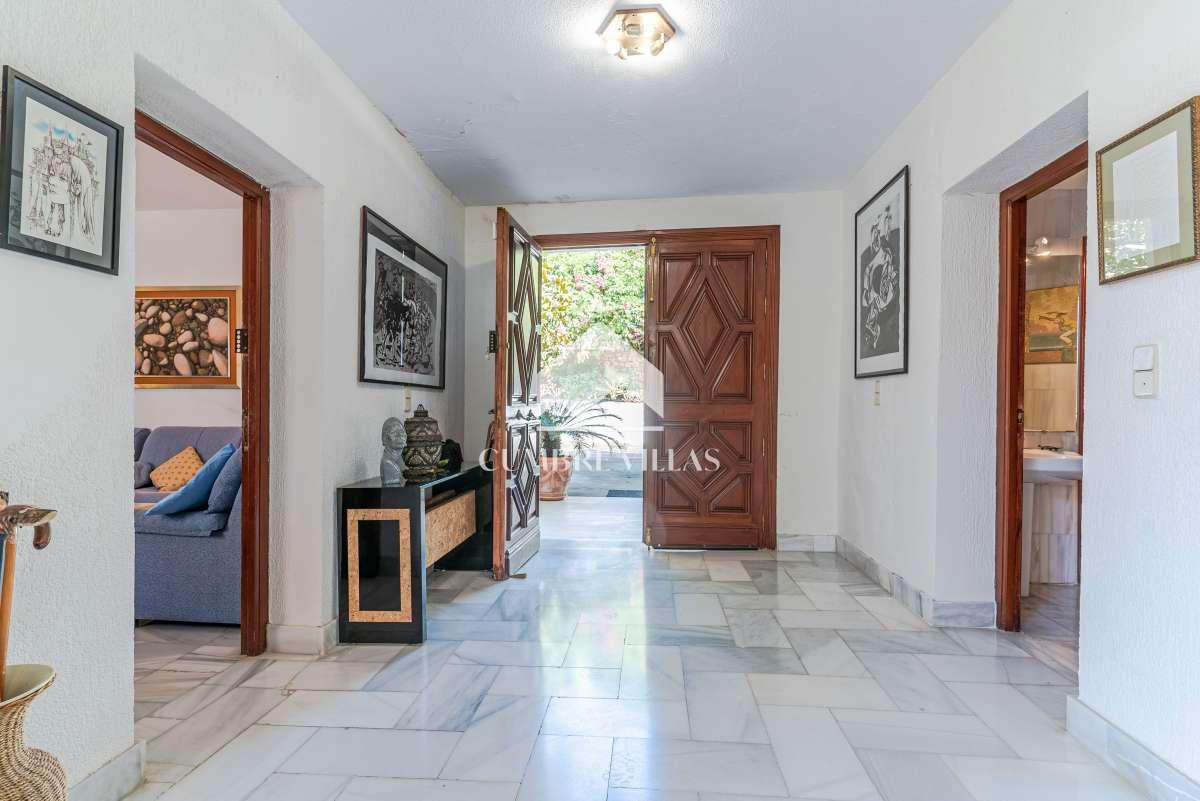 Villa for Sale in Salobreña