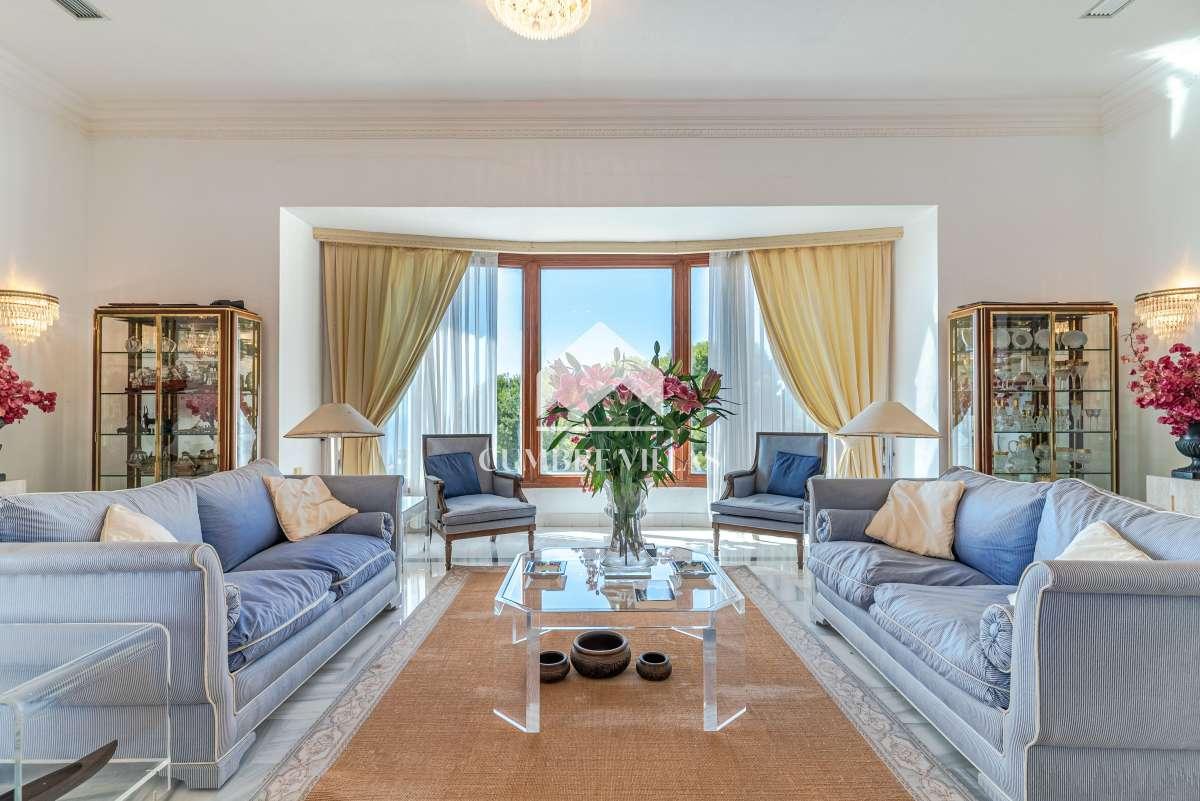 Villa for Sale in Salobreña