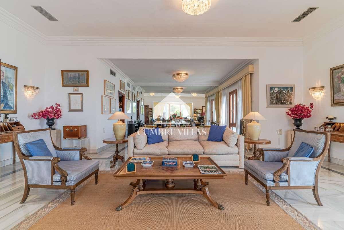 Villa for Sale in Salobreña