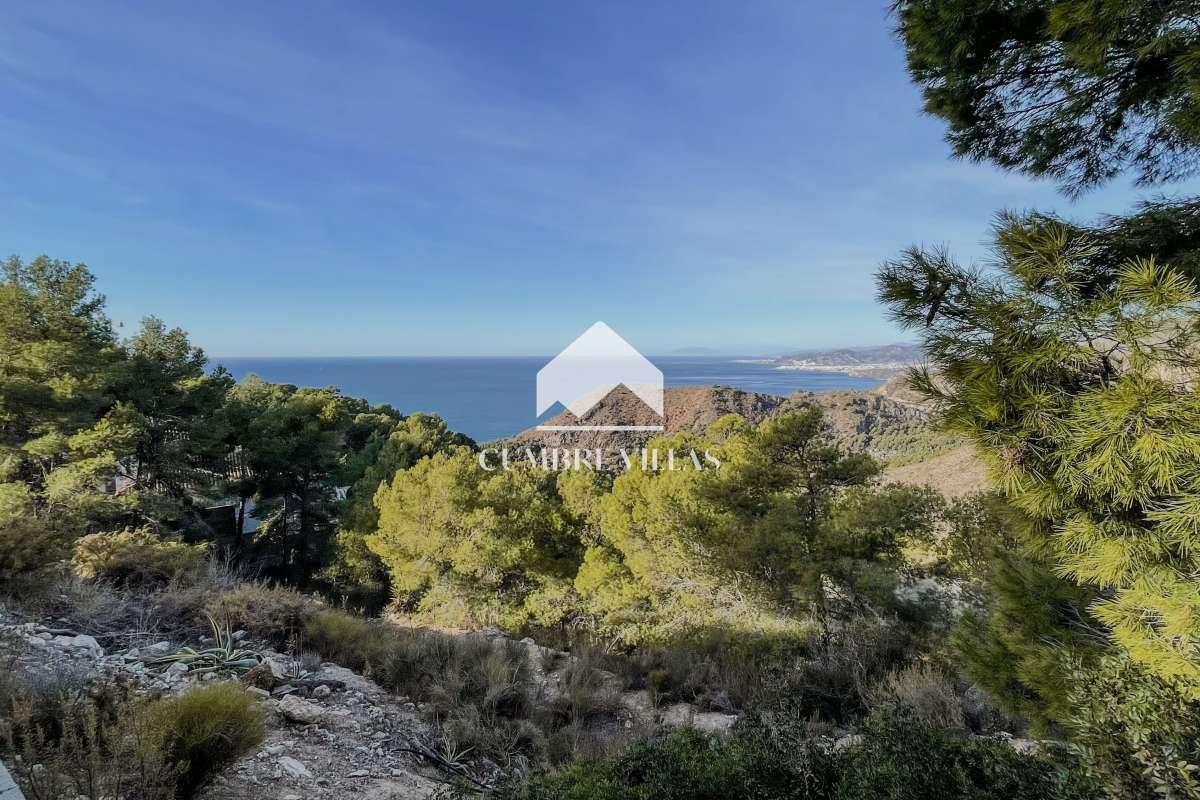 Plot for Sale in Almuñécar