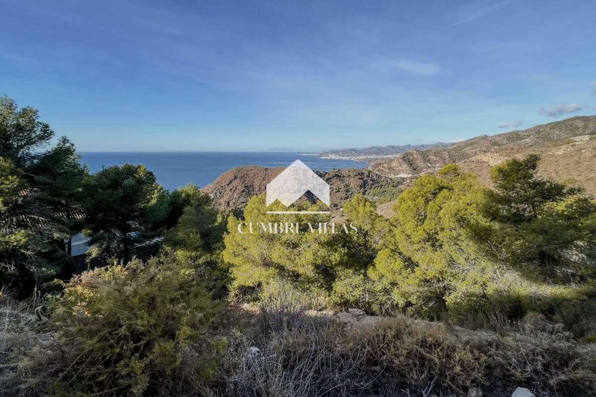 Plot for Sale in Almuñécar