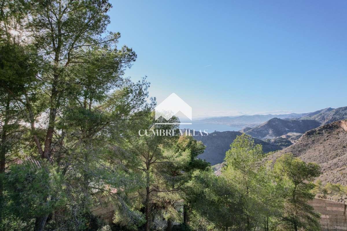 Plot for Sale in Almuñécar