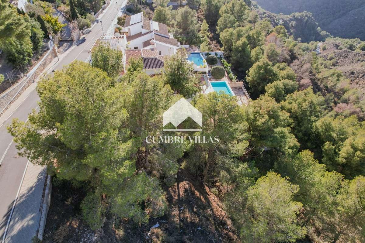 Plot for Sale in Almuñécar
