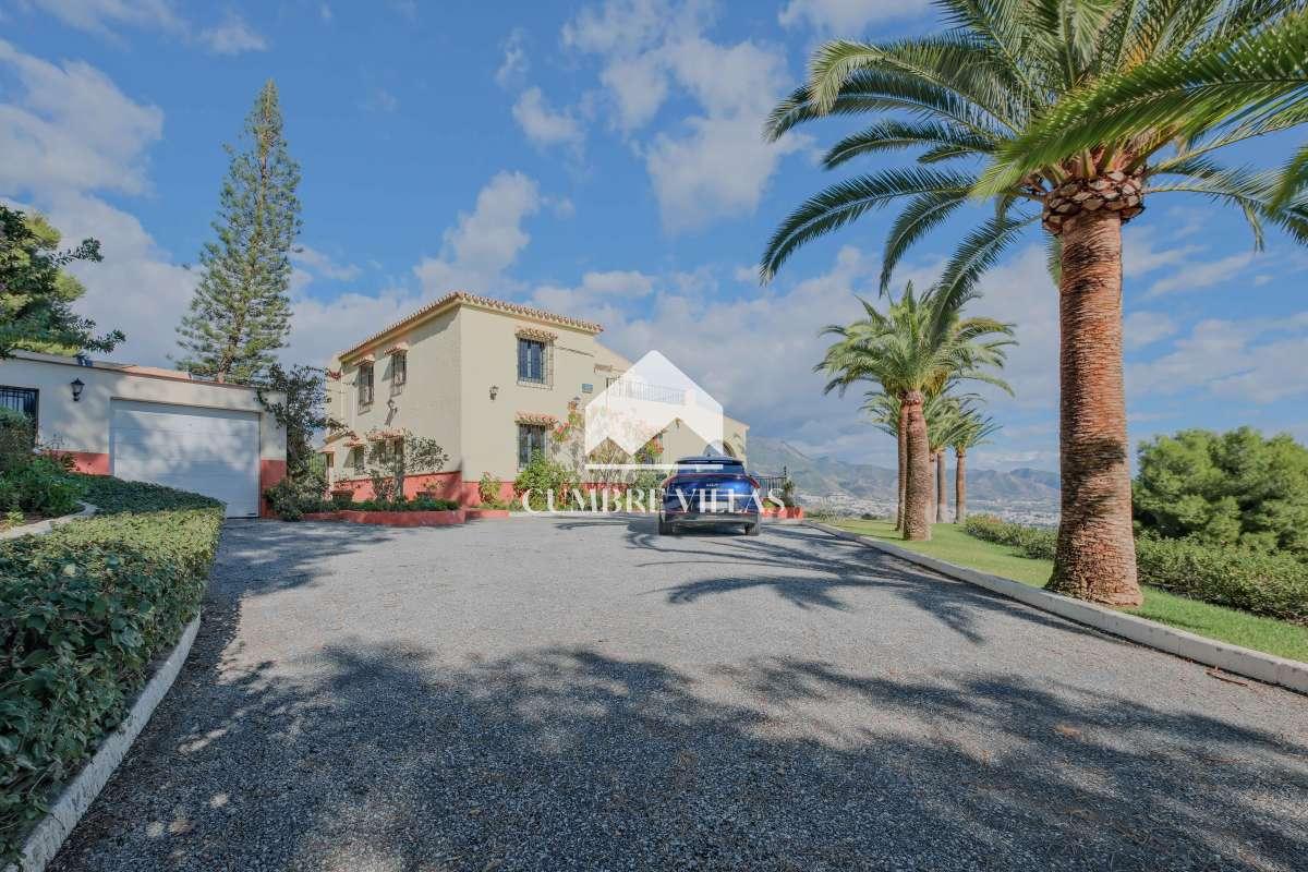 Villa for Sale in Nerja