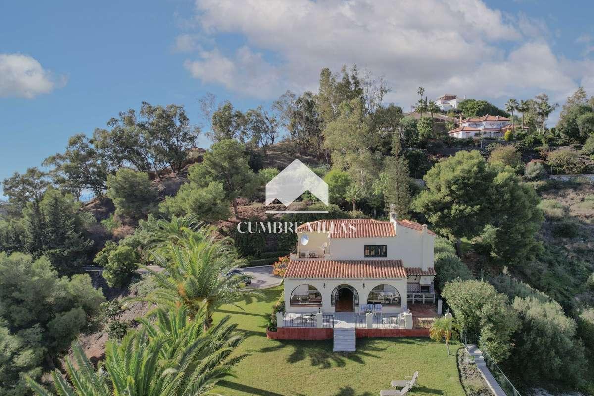 Villa for Sale in Nerja