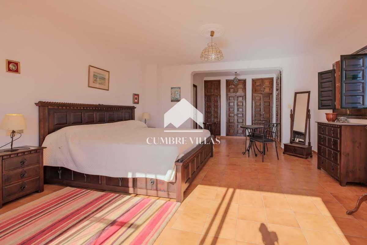 Villa for Sale in Nerja