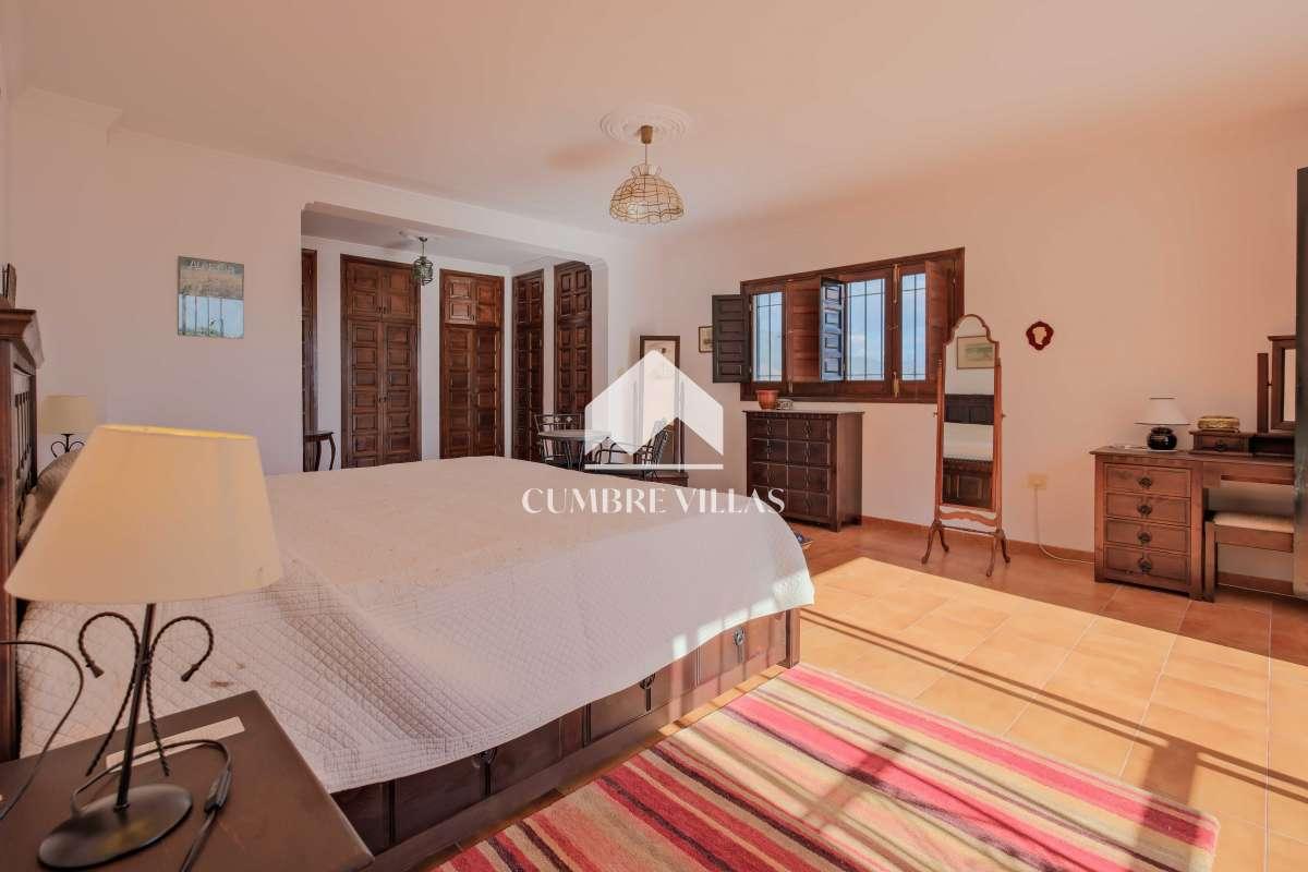 Villa for Sale in Nerja