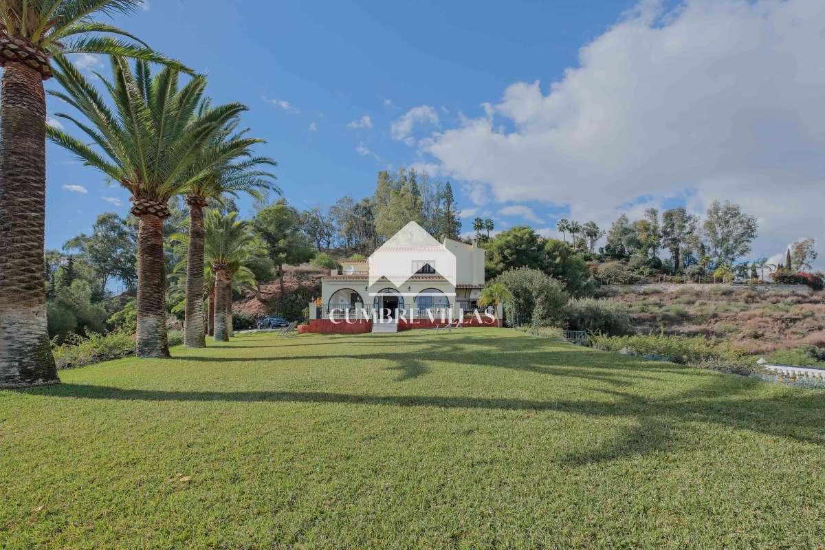 Villa for Sale in Nerja