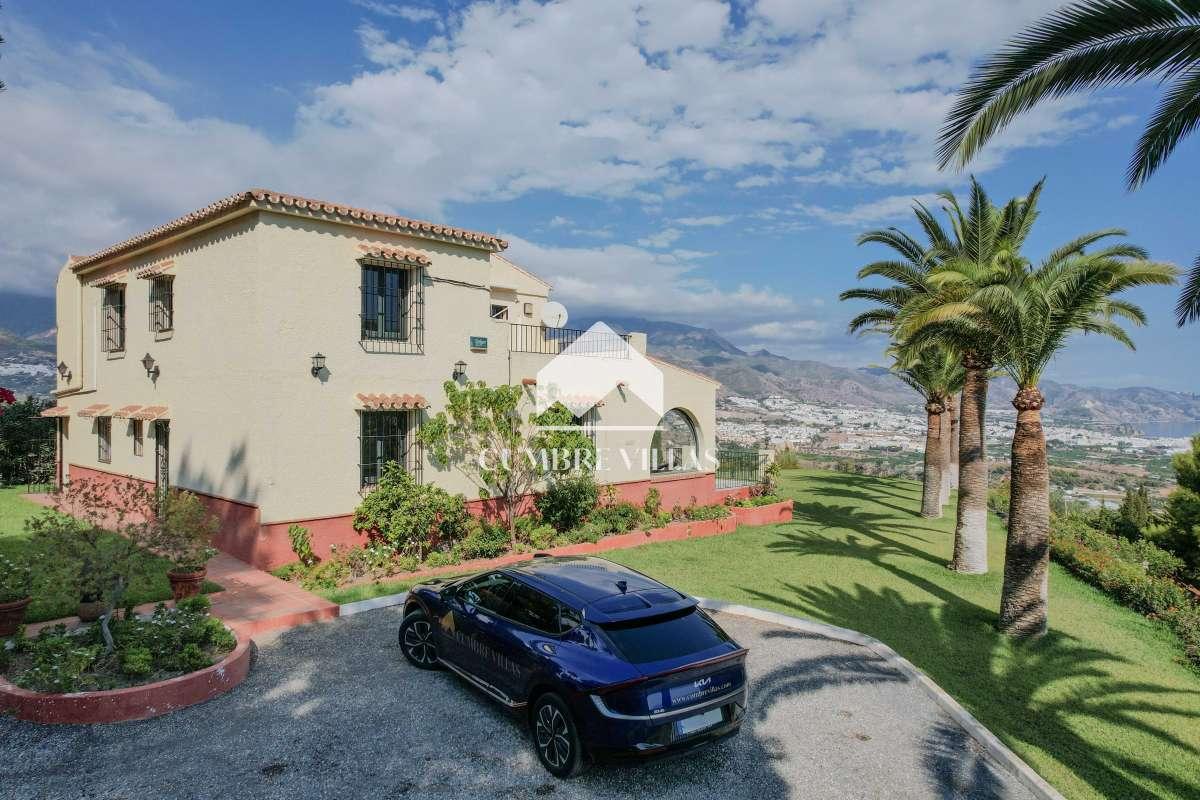 Villa for Sale in Nerja