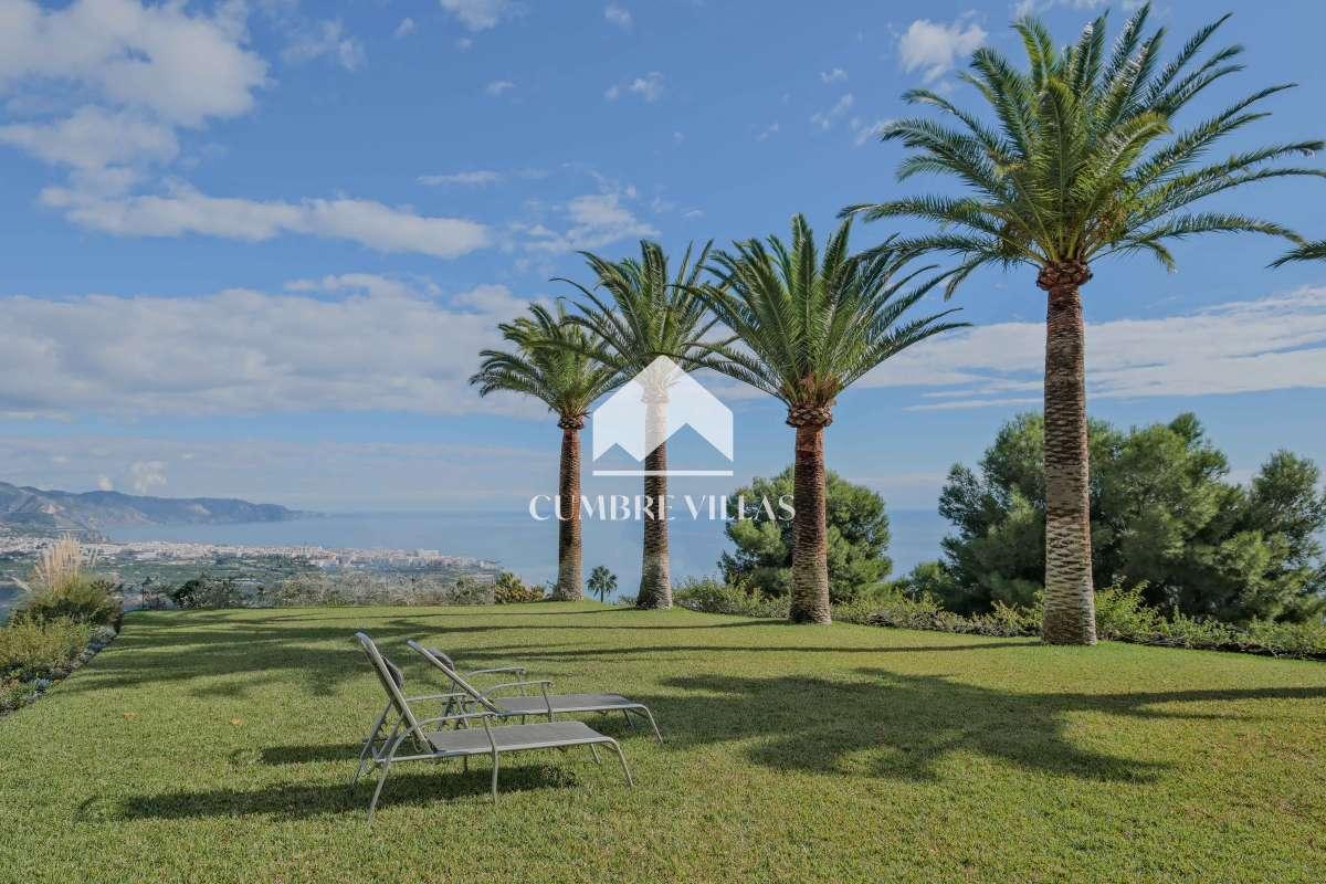 Villa for Sale in Nerja